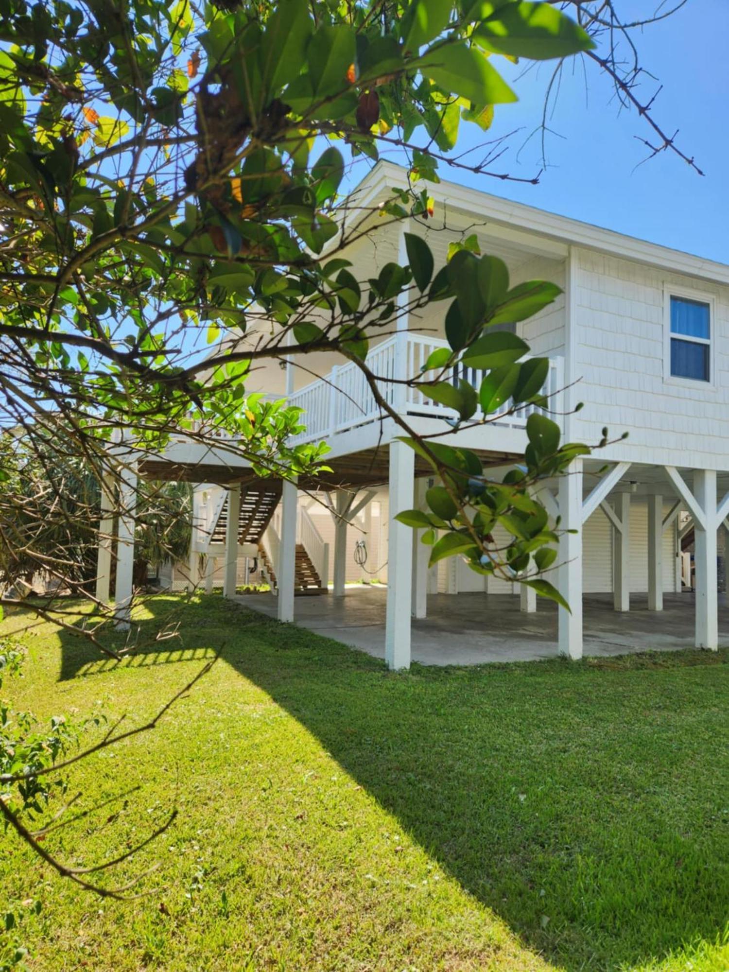 Whole House - Short Walk To The Beach Ocean Isle Beach Exterior photo